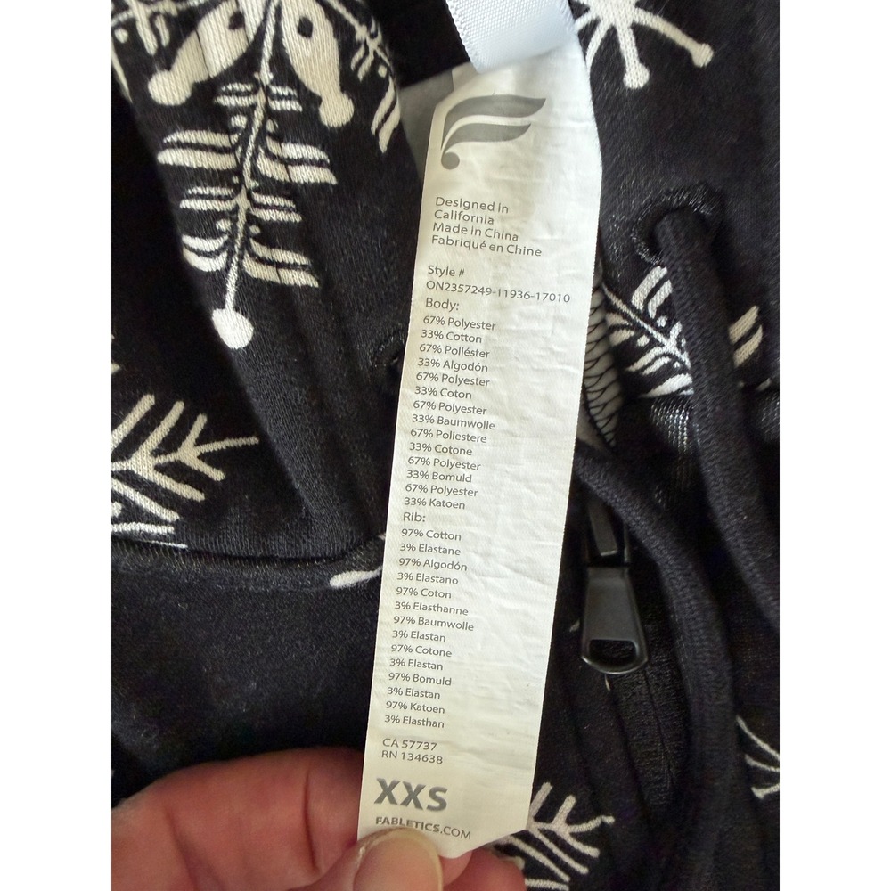 Fabletics One Piece Pajamas Womens XXS Snowflake Hood Black Fleece Lined Onesie - Picture 6 of 8